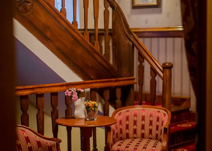 Garden Boutique 3* بوزنان