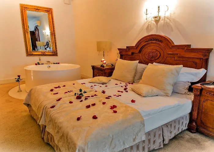 Garden Boutique 3* بوزنان